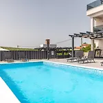 Katarina With Pool And Jacuzzi * Tinj