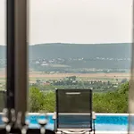 Katarina With Pool And Jacuzzi