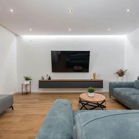 Villa Katarina With Pool And Jacuzzi