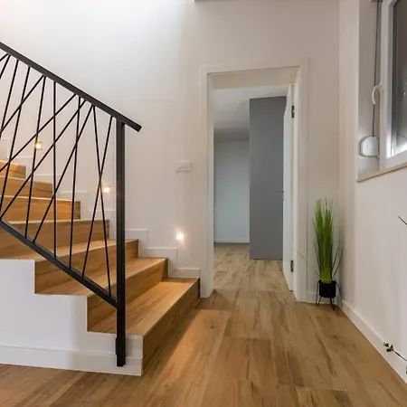 Katarina With Pool And Jacuzzi Villa