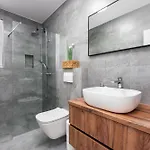 Villa Katarina With Pool And Jacuzzi