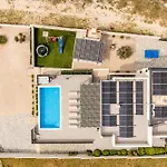 Villa Katarina With Pool And Jacuzzi *