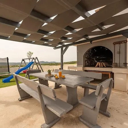 Villa Katarina With Pool And Jacuzzi *