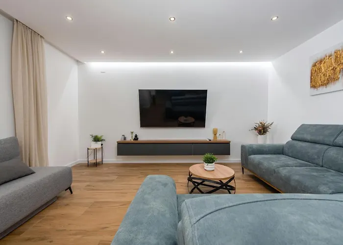 Вилла Katarina With Pool And Jacuzzi