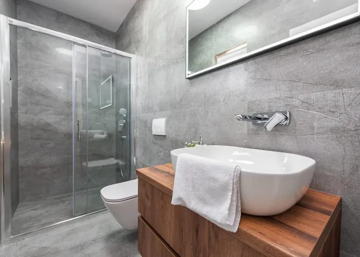 Вилла Katarina With Pool And Jacuzzi *